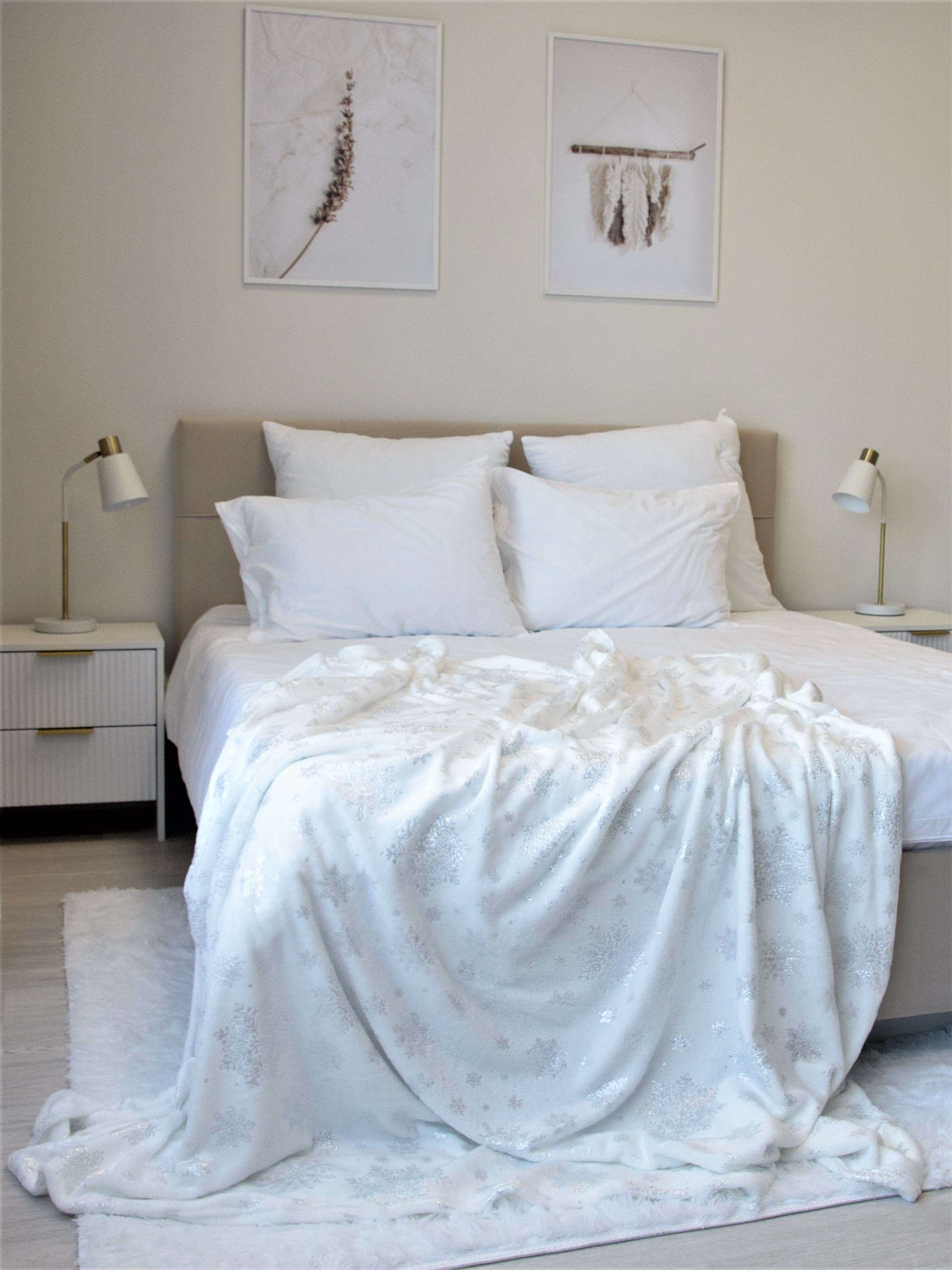 Плед 180*200см микрофибра Снежинки серебро Belezza *1 Плед 180*200см микрофибра Снежинки серебро Belezza *1