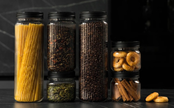 Банка для продуктов пластм. с закруч.крышкой "Premium" 2,0л арт.440100313 ("Бытпласт") *1/12