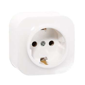 Розетка "IONICH" ОП 1-мест. белая с/з 16А IP20 1416 *10/200